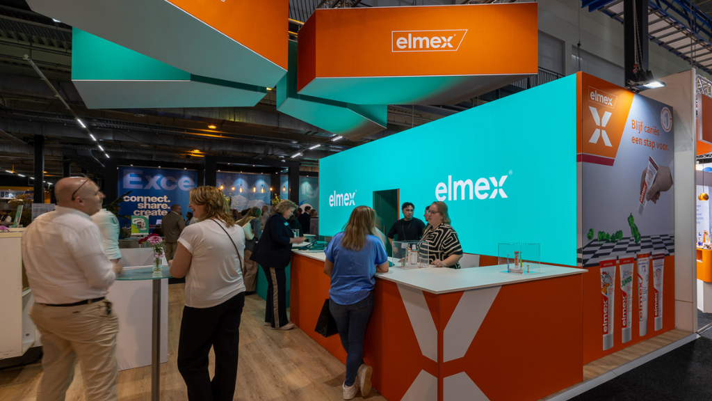 Stand Elmex Dental Expo door Expospaces